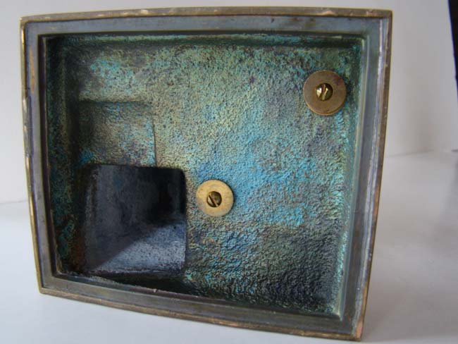 A pair of vintage Bookends circa 1925 depicting the Memorial to honor the GLOUCESTER FISHERMAN — image 3